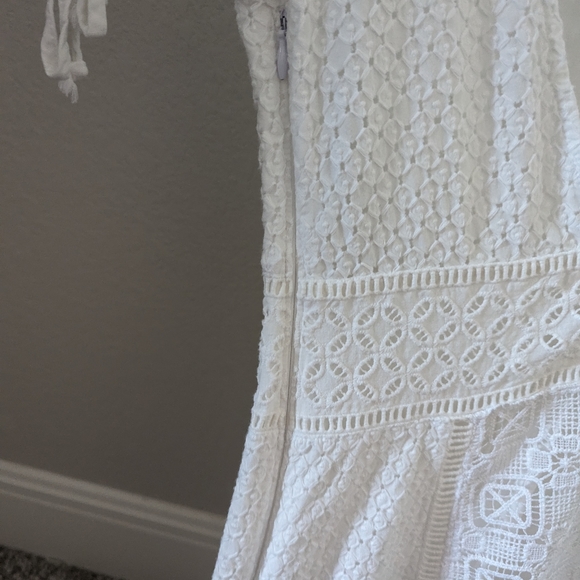 Abercrombie & Fitch White Eyelet Shift Dress size XS - Picture 6 of 7